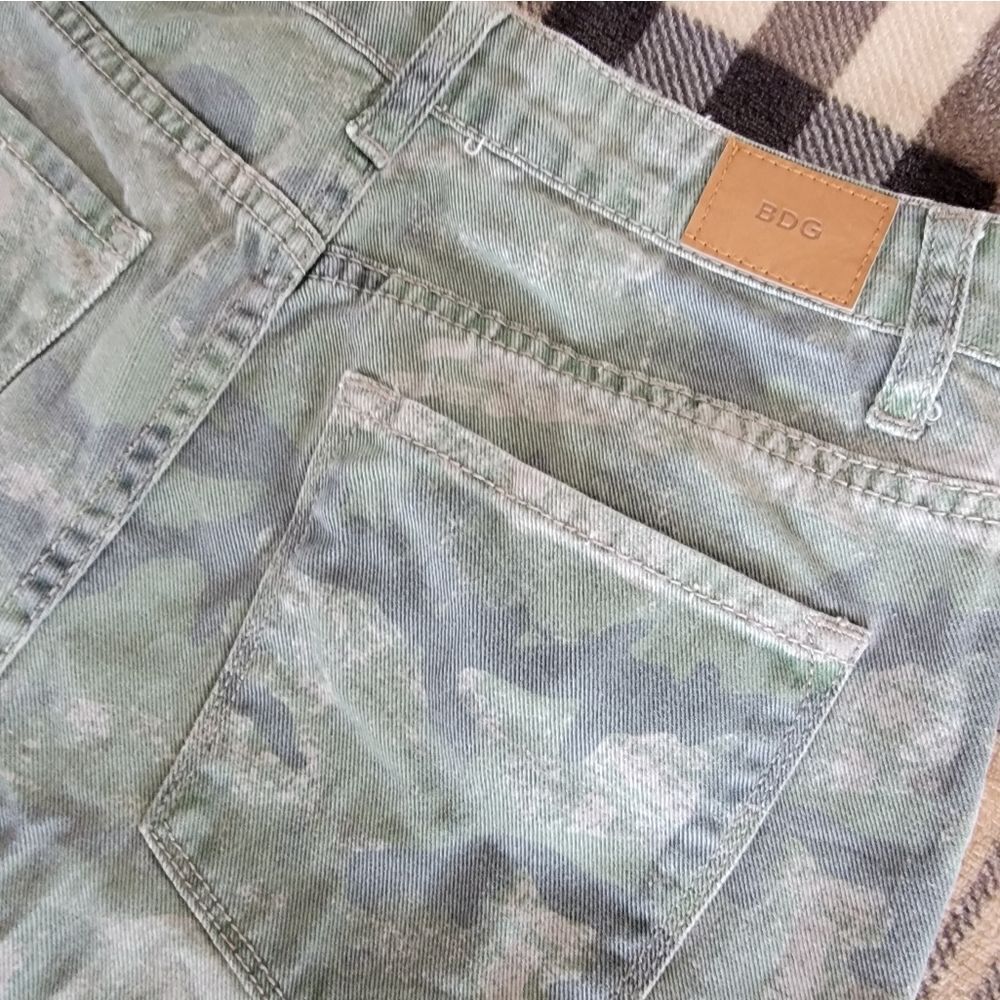 BDJ SHORTS - Picture 3 of 6